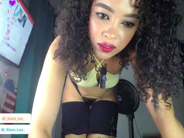 Kiara-Lux webcam