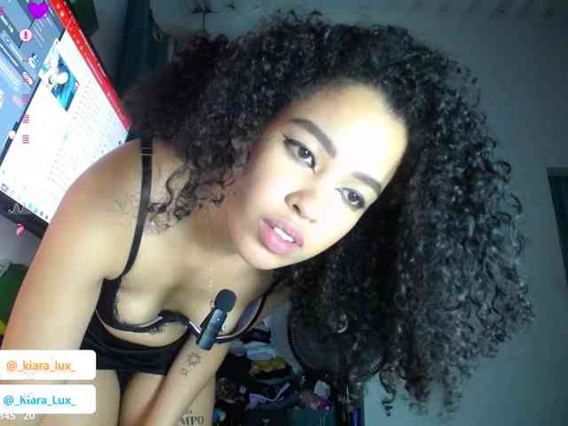 Kiara-Lux webcam