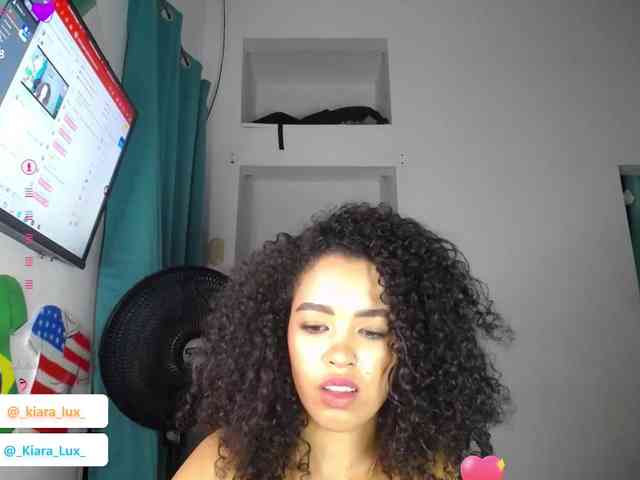 Kiara-Lux webcam