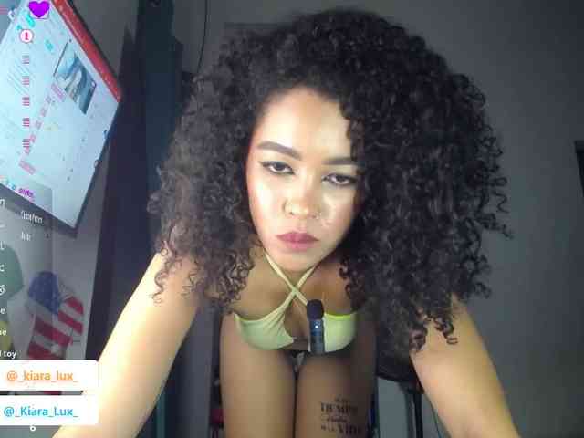 Kiara-Lux webcam