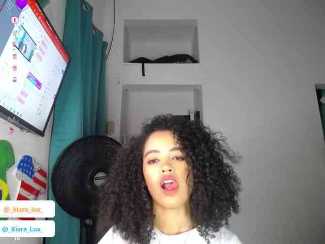 Kiara-Lux webcam