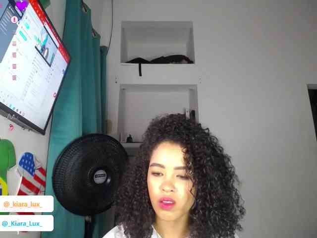 Kiara-Lux webcam