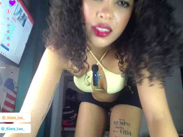 Kiara-Lux webcam