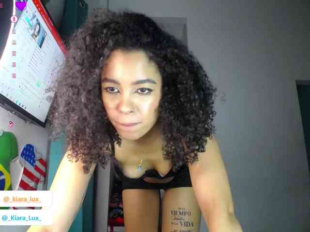 Kiara-Lux webcam