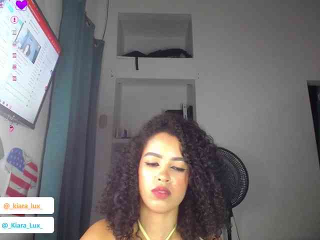 Kiara-Lux webcam