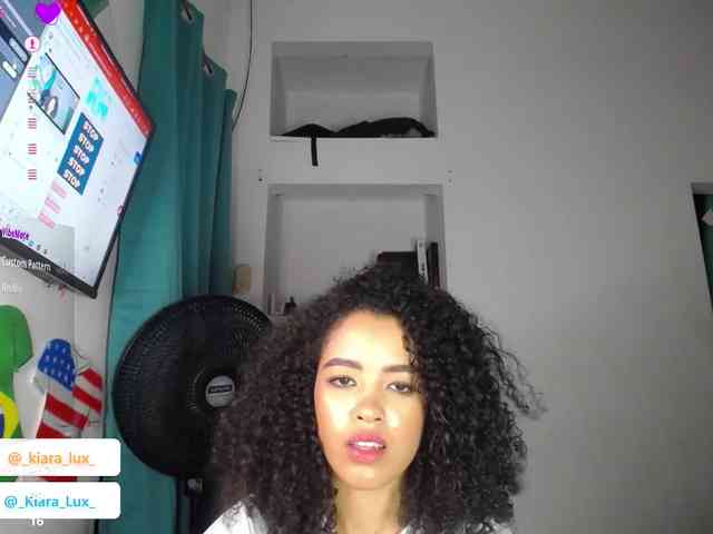 Kiara-Lux webcam