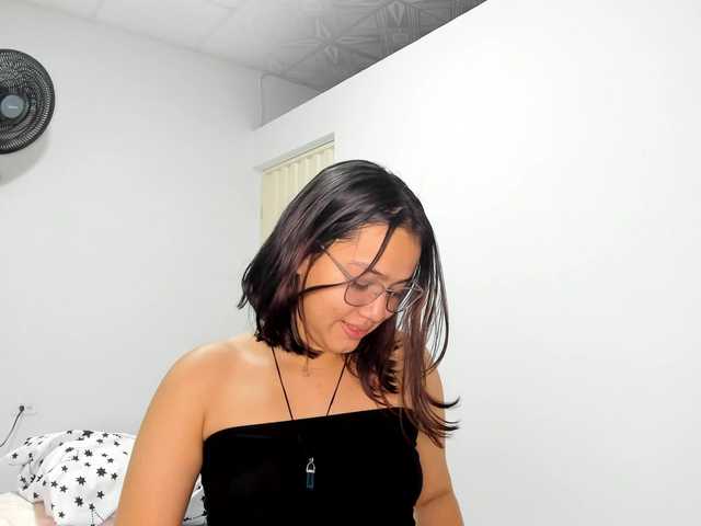 Sophia-and-gael live cam on BongaCams