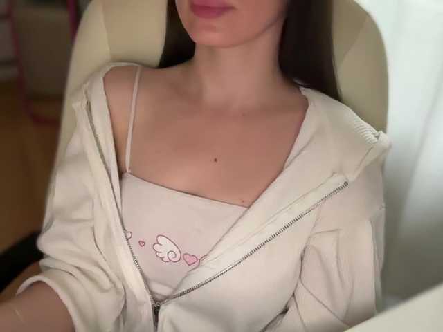 emishy live sex show
