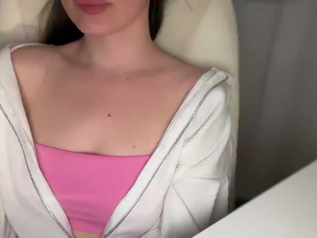 emishy live sex show