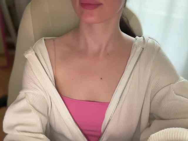 emishy webcam