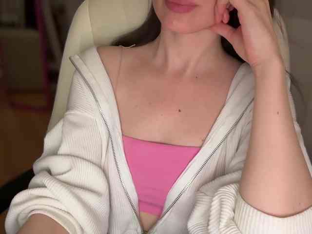 Модель: emishy
