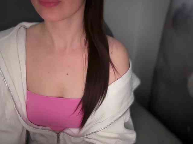emishy webcam
