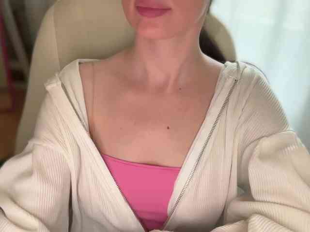 emishy webcam