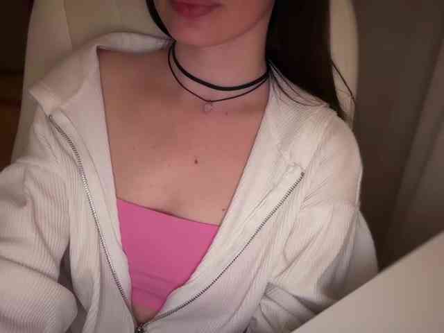 Model: emishy