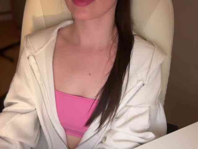 emishy webcam