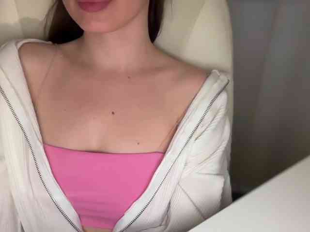 emishy webcam