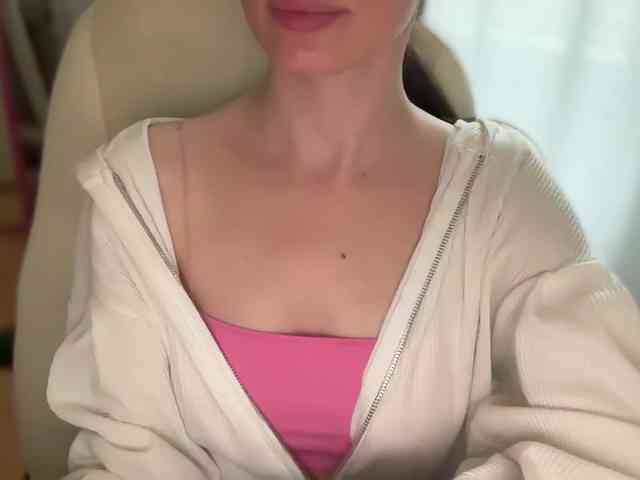 emishy webcam