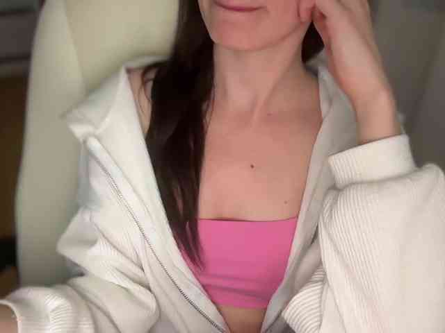 emishy webcam