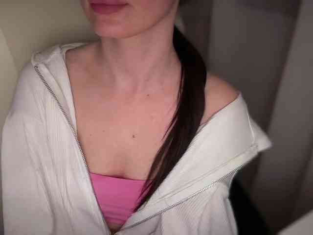 emishy webcam