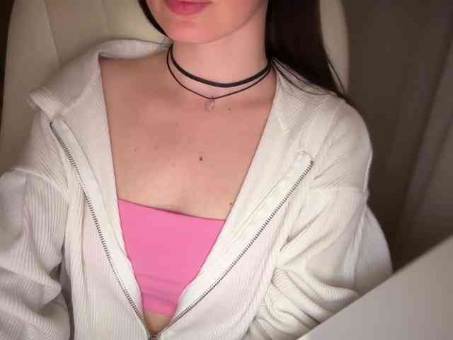 emishy webcam