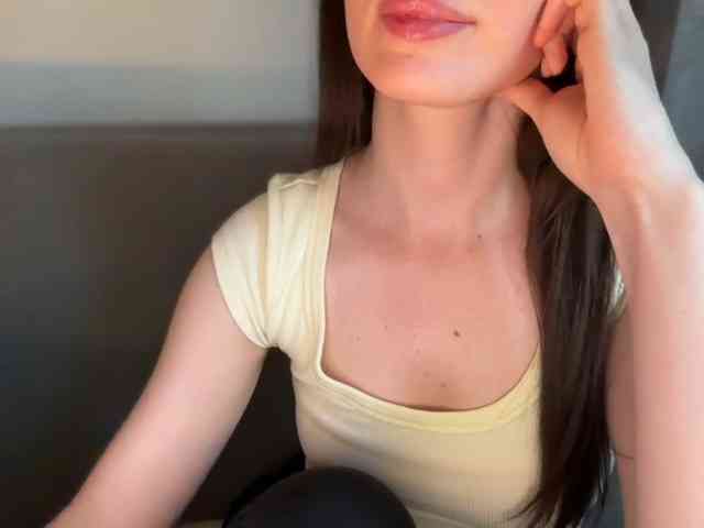 emishy webcam