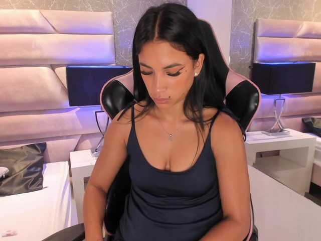 AshleyyGreene live cam on BongaCams