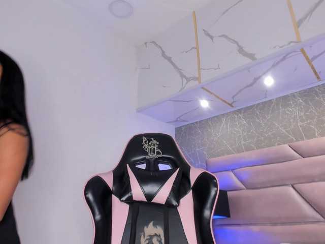AshleyyGreene live cam on BongaCams