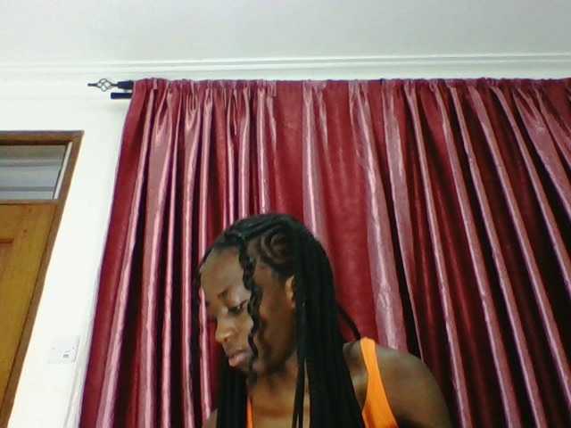 Sweetsmile23 live cam on BongaCams