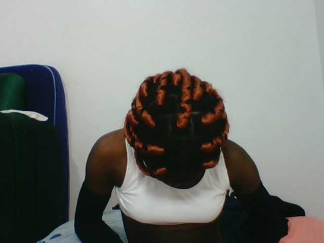 Sweetsmile23 live cam on BongaCams