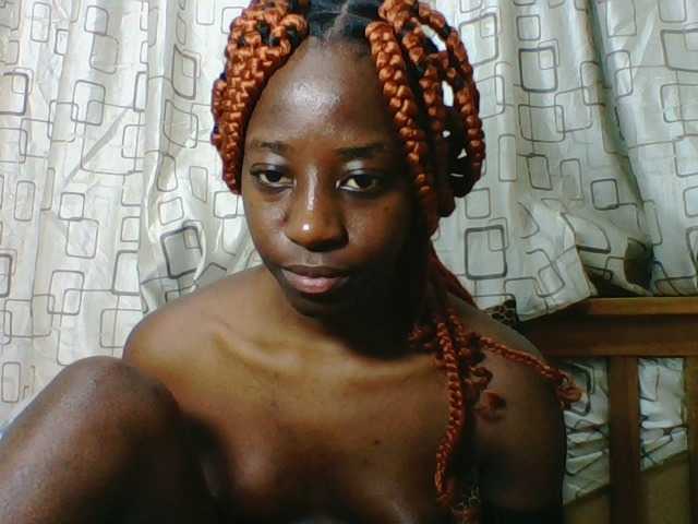 Sweetsmile23 live cam on BongaCams