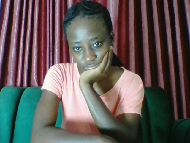 Sweetsmile23 live cam on BongaCams