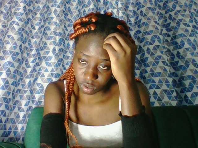 Sweetsmile23 live cam on BongaCams