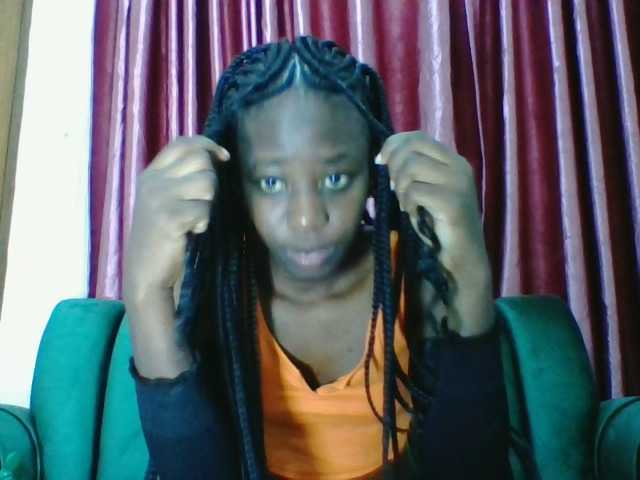 Sweetsmile23 live cam on BongaCams
