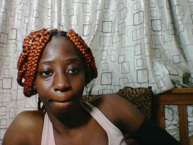 Sweetsmile23 webcam