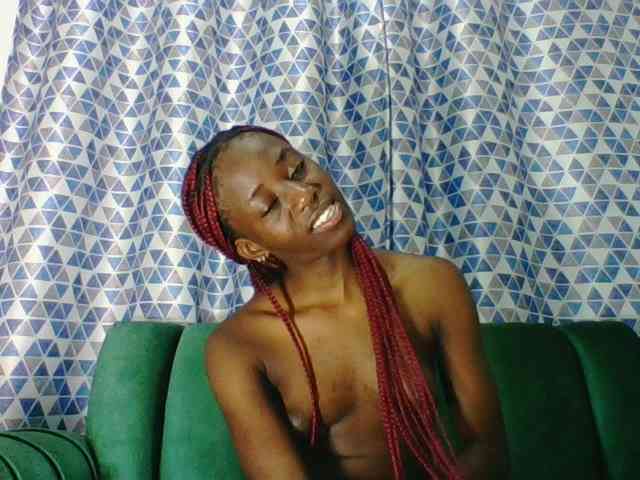 Sweetsmile23 webcam