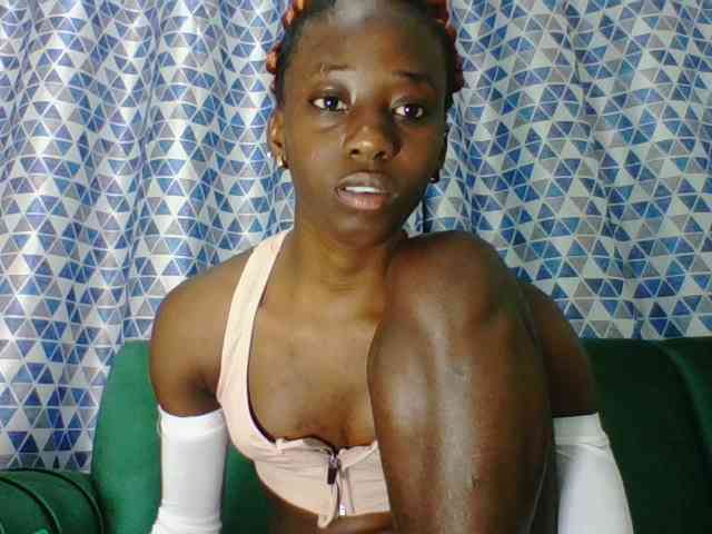 Sweetsmile23 webcam