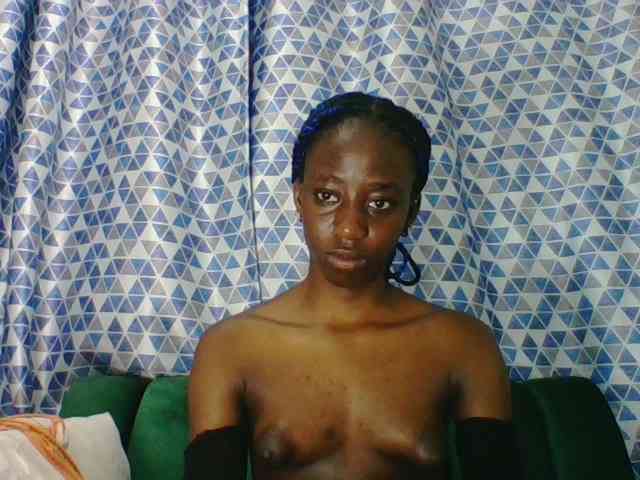 Sweetsmile23 webcam