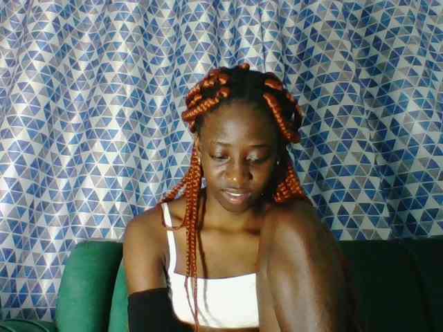 Sweetsmile23 webcam