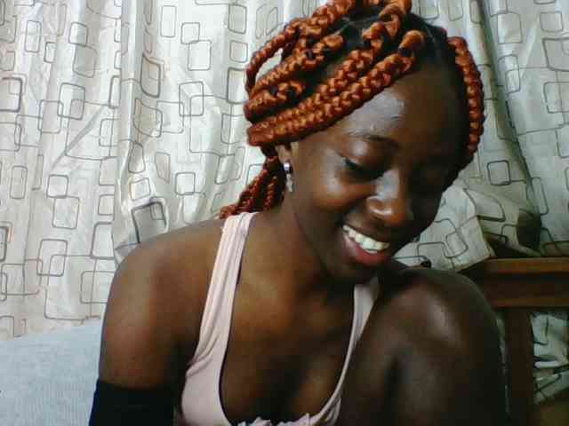 Sweetsmile23 webcam