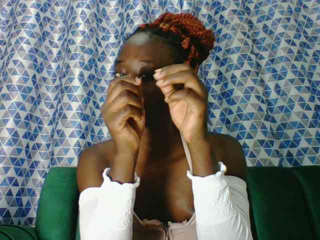 Sweetsmile23 webcam