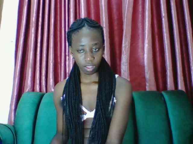Sweetsmile23 webcam