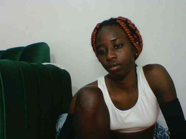 Sweetsmile23 webcam