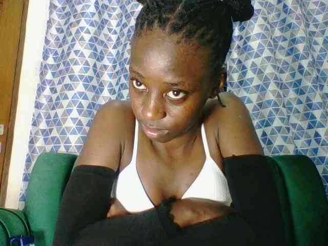 Sweetsmile23 webcam