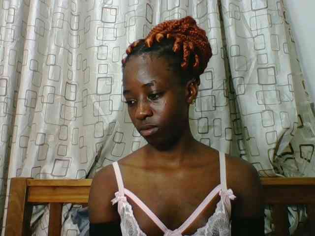 Sweetsmile23 webcam