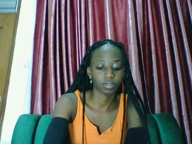 Sweetsmile23 webcam
