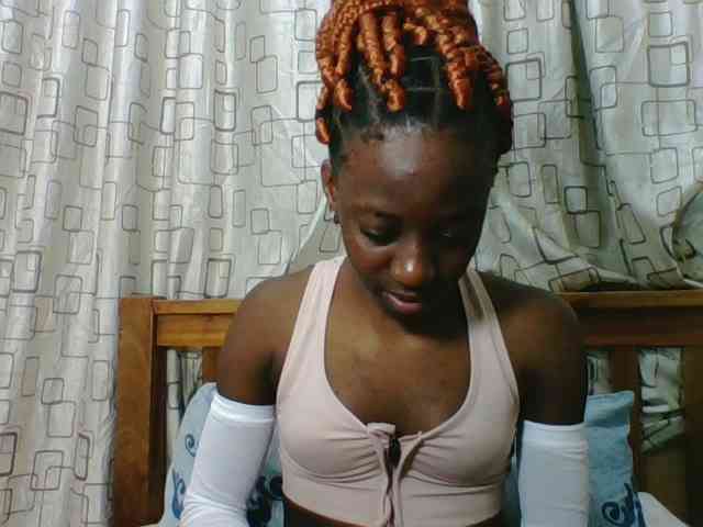 Sweetsmile23 webcam