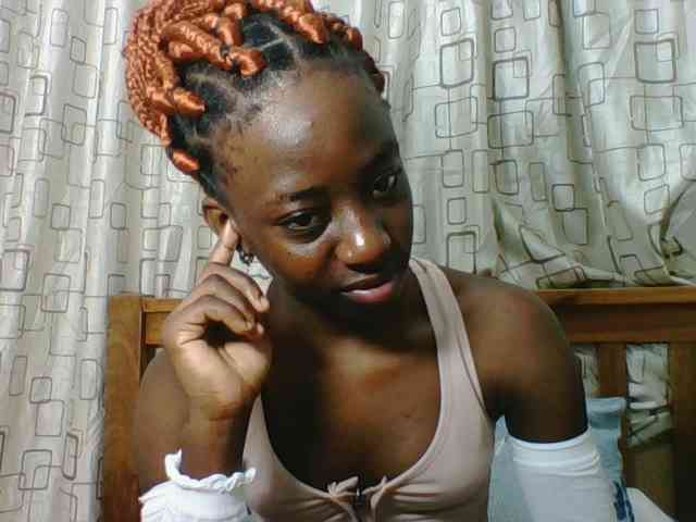 Sweetsmile23 webcam