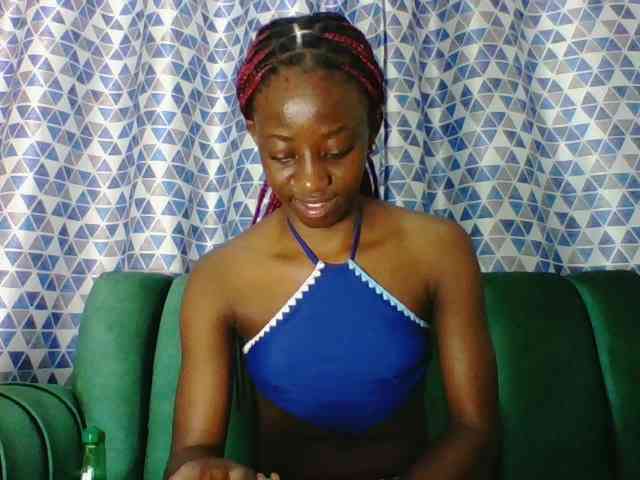 Sweetsmile23 webcam