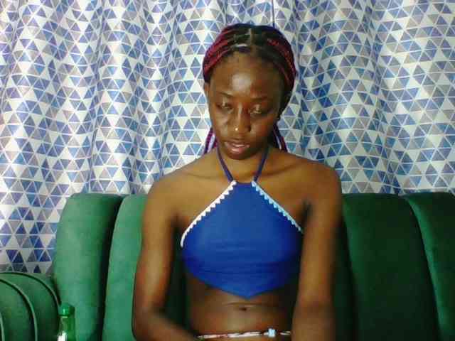 Sweetsmile23 webcam
