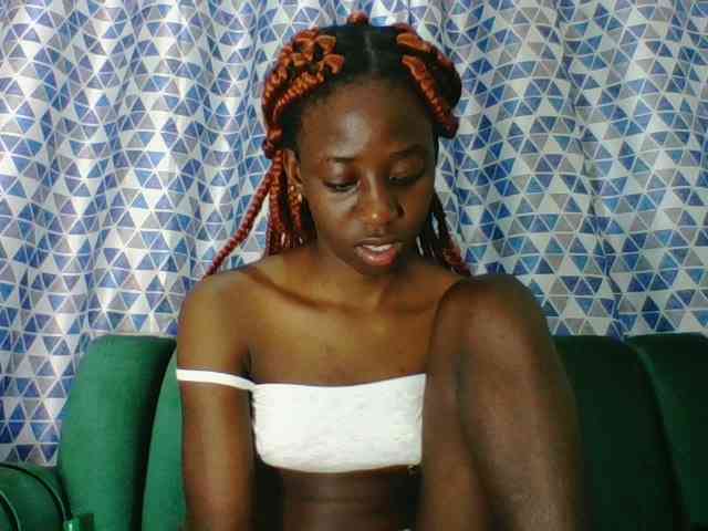 Sweetsmile23 webcam